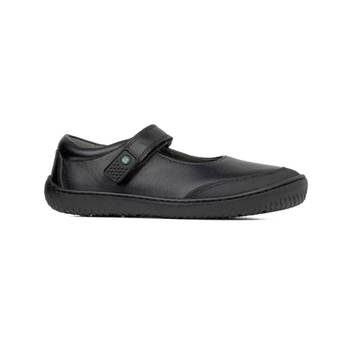 COLEGIAL BAREFOOT GORILA
