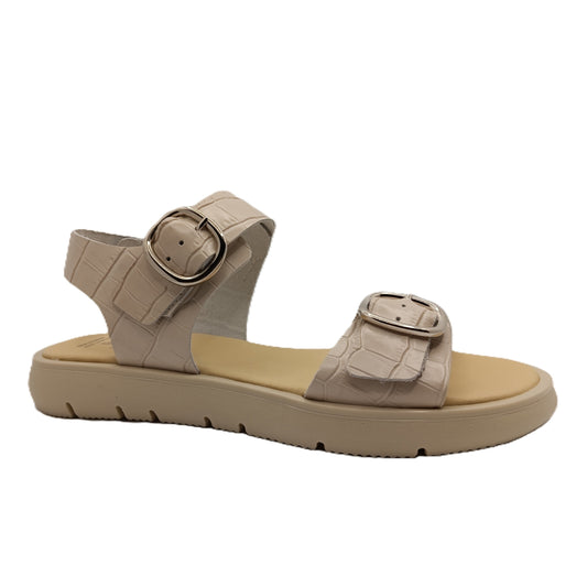 WALKING SANDALS