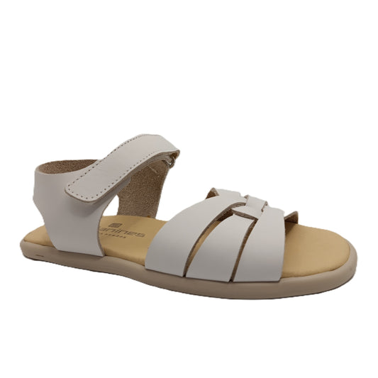 WALKING SANDALS